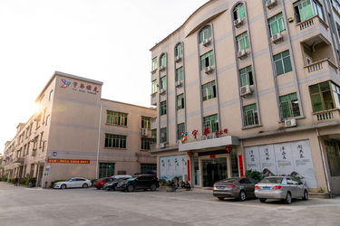 GUANGDONG YUHUA PLAYING CARDS CO.,LTD. производственная линия производителя